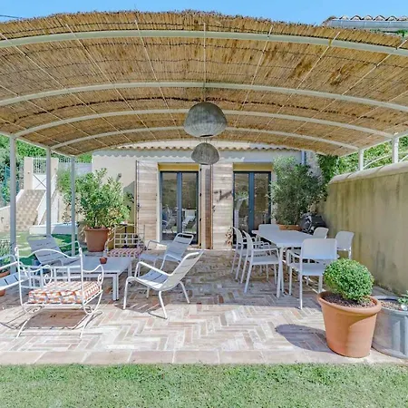 La Maison Du Boulodrome *